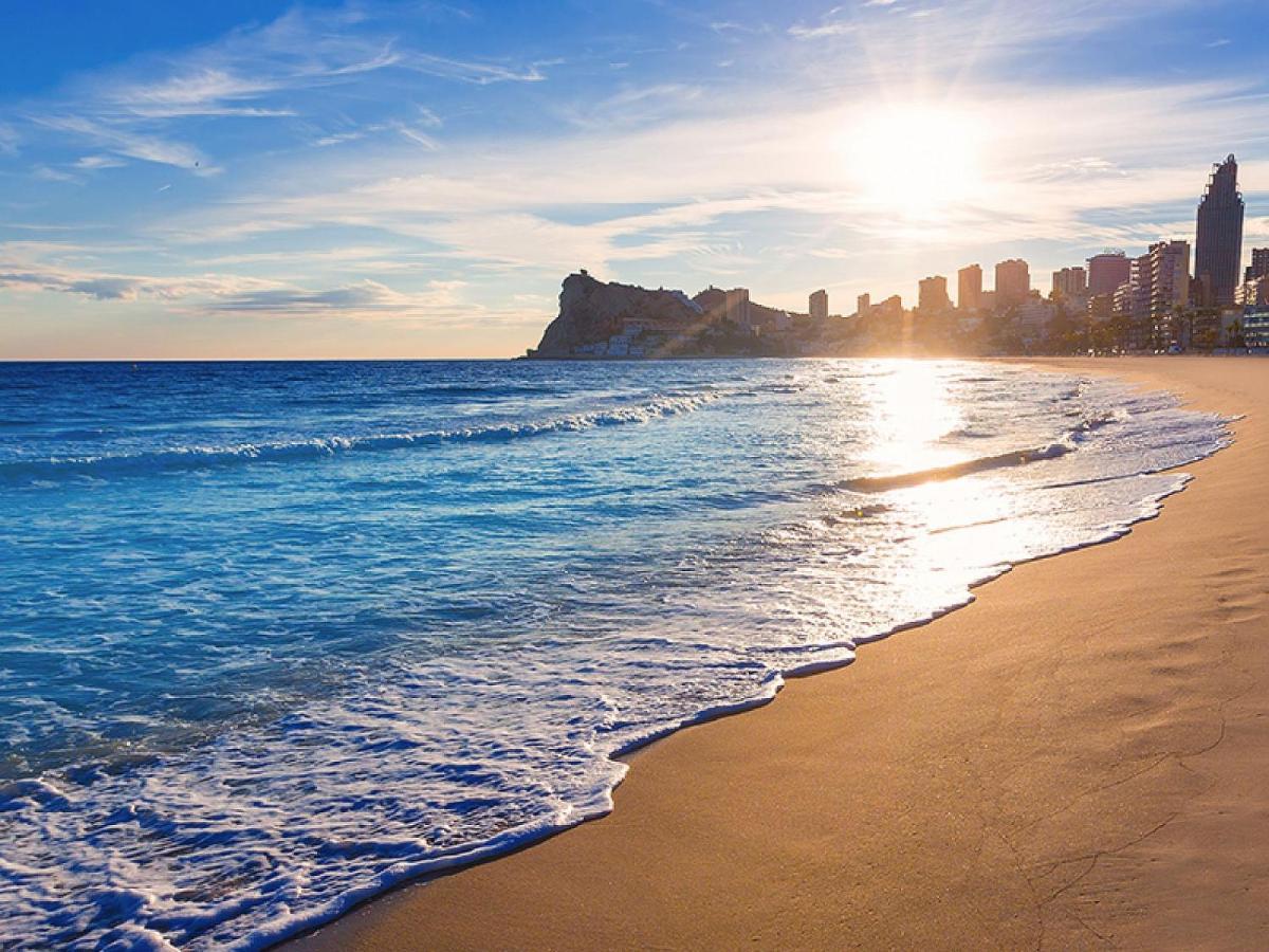 カーラ・デ・フィネストラット Casa Miramar Benidorm Skylineヴィラ エクステリア 写真